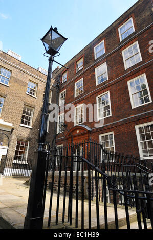 3, King’s Bench Walk, Inner Temple, designed by by Sir Christopher Wren,1684.  Sydney Carton met Mr Stryver in chambers  in Stock Photo