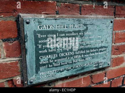 Dickens - plaque Gad’s Hill Place (Gadshill). English novelist Charles Dickens lived here at Higham above Rochester, Kent, from Stock Photo