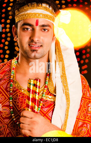 1 indian Gujrati man Navratri Dandia Stock Photo - Alamy