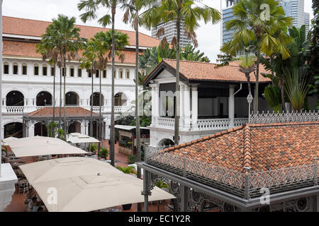 A view of the courtyard of the Raffles Hotel in Singapore Stock Photo