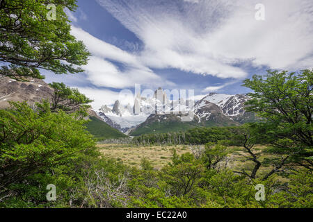 Fitz Roy massif, Los Glaciares National Park, UNESCO World Heritage Site, Santa Cruz, Argentina Stock Photo