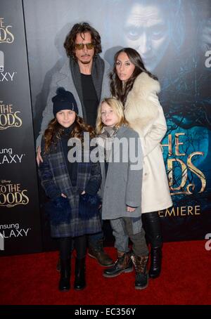 New York, NY, USA. 8th Dec, 2014. Chris Cornell, Vicky Karayiannis, Toni Cornell, Christopher Cornell at arrivals for INTO THE WOODS World Premiere, The Ziegfeld Theatre, New York, NY December 8, 2014. Credit:  Derek Storm/Everett Collection/Alamy Live News Stock Photo