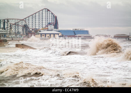 Blackpool, UK. 9th December 2014. The seas are already rough in Blackpool as the forecast for the next few days is for more windy and stormy weather. The met office has issued a yellow warning for Wednesday and Thursday in the Blackpool area Credit:  Gary Telford/Alamy live news Stock Photo