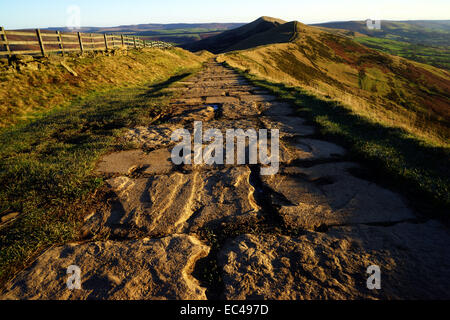 The Great Ridge of Edale which includes Mam Tor, Hollins Cross, Back Tor and Lose Hill.The Great Ridge is a huge ridge which sep Stock Photo