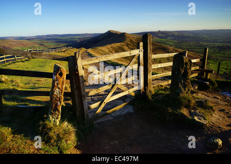 The Great Ridge of Edale which includes Mam Tor, Hollins Cross, Back Tor and Lose Hill.The Great Ridge is a huge ridge which sep Stock Photo