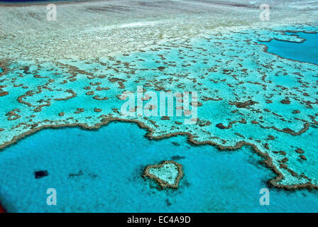 Reefs and atolls of the Great Barrier Reef, Australia Stock Photo - Alamy