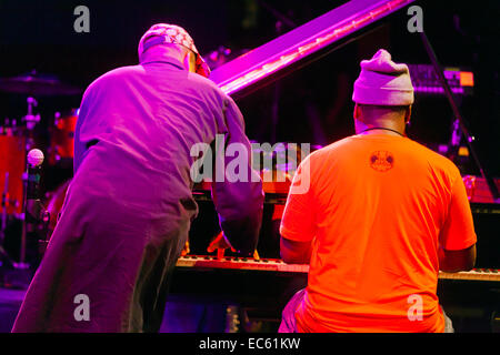 JASON MORAN plays a duet with the ROBERT GLASPER EXPERIMENT on the main stage at the MONTEREY JAZZ FESTIVAL Stock Photo