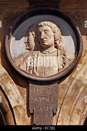 Ferdinand the  Catholic 1452-1516 and Isabella 1451-1504  the Catholic Spanish King Royal Spain ( Plaza Mayor Square Salamanca ) Stock Photo