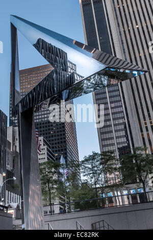 The stainless steel Sun triangle, near the McGraw Hill Building in Midtown Manhattan, point to the four seasonal positions of th Stock Photo