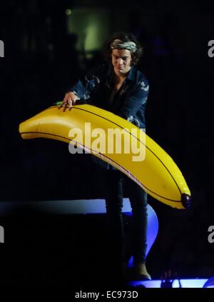 One Direction play their second night at Wembley Arena Featuring: Harry ...