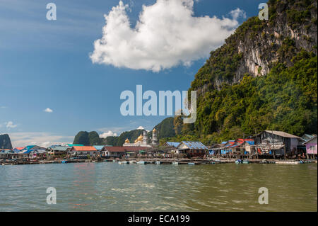 View of ko panyee muslim fishing village in Phang Nga Bay Stock Photo