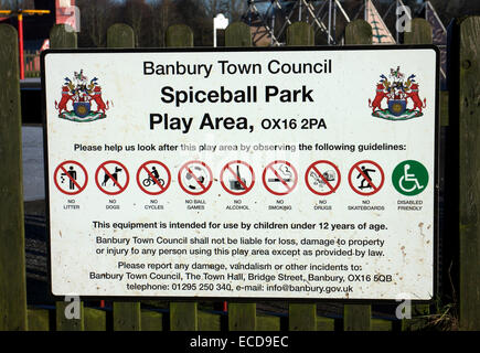 Play Area sign, Spiceball Park, Banbury, Oxfordshire, England, UK Stock Photo