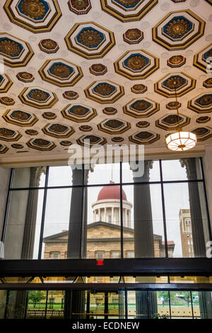 Springfield Illinois,JP Morgan,J P,J. P.,former site Sangamon County Courthouse Court House,Abraham Lincoln practiced law here,lobby,window view,Old S Stock Photo