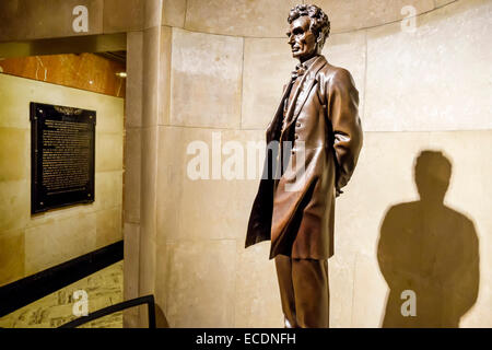 Springfield Illinois,Oak Ridge Cemetery,Abraham Lincoln Tomb & War Memorials State historic Site,memorial,monument,interior inside,statue,IL140903032 Stock Photo