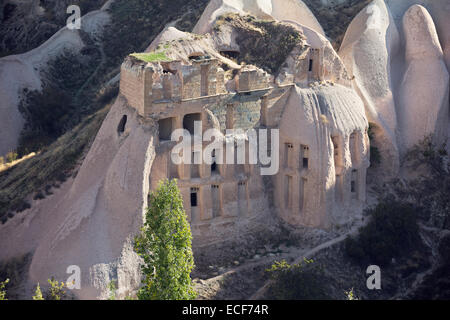 Cave houses in Pigeon Valley Stock Photo