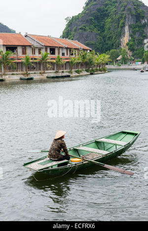 Rowing boat on Ngo Dong RIver in Northern Vietnam Stock Photo