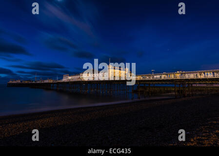 Brighton, UK. 14th Dec, 2014. Pre-dawn light at Brighton Pier. Credit:  Julia Claxton/Alamy Live News Stock Photo