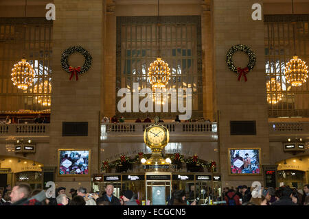 Clock and Information Booth during Holidays, Grand Central Terminal, NYC, USA Stock Photo