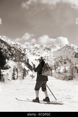 Vintage photos old skier with traditional old wooden skis Stock Photo ...