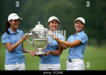 (L-R) Shelly Shin, Su-Hyun Oh, Minjee Lee (AUS), SEPTEMBER 6, 2014 - Golf : Australia team group celebrate with the trophy after winning the final round of the World Amateur Team Golf Championship, Espirito Santo Trophy at Karuizawa 72 East Golf Club in Karuizawa, Japan. (Photo by Koji Aoki/AFLO SPORT) Stock Photo