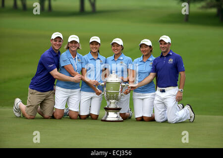 (2nd L to R) Shani Waugh, Shelly Shin, Minjee Lee, Su-Hyun Oh, Matt Cutler (AUS), SEPTEMBER 6, 2014 - Golf : Australia team group celebrate with the trophy after winning the final round of the World Amateur Team Golf Championship, Espirito Santo Trophy at Karuizawa 72 East Golf Club in Karuizawa, Japan. (Photo by Koji Aoki/AFLO SPORT) Stock Photo