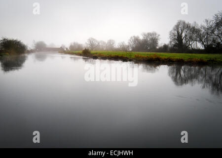 Salisbury, Wiltshire, UK. 16th December, 2014. UK weather. Misty morning on the River Avon Salisbury viewed from Churchill Gardens  Credit:  Paul Chambers/Alamy Live News Stock Photo