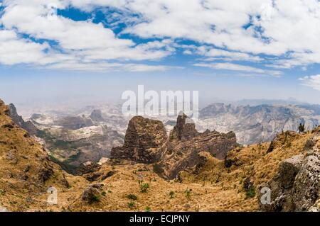 Ethiopia, National Park of Simien, listed as World Heritage by UNESCO, view from sumit of Imetgogo mountain at 3926 meters of altitud Stock Photo