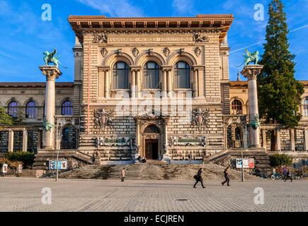 Switzerland, Canton of Vaud, Lausanne, Cantonal Museum of Fine Arts, Palace Square on Rumine Riponne Stock Photo