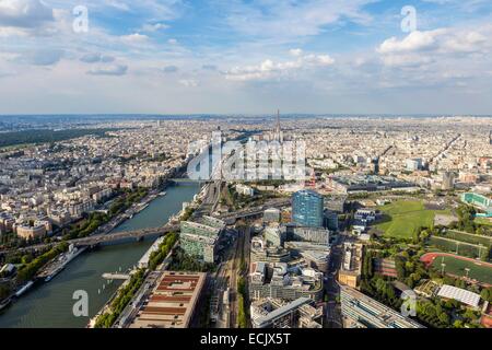 France, Paris, general view of the 15th arrodissement the Parc André Citroen (aerial view) Stock Photo