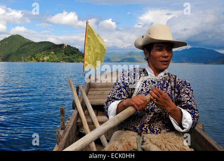 China, Yunnan Province, Mosuo (Moso) on the Lugu lake Stock Photo