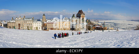 Canada, Quebec province, Quebec City in winter, the Upper Town of Old Quebec declared a World Heritage by UNESCO, the Plains of Abraham, Chateau Frontenac, tour group Stock Photo
