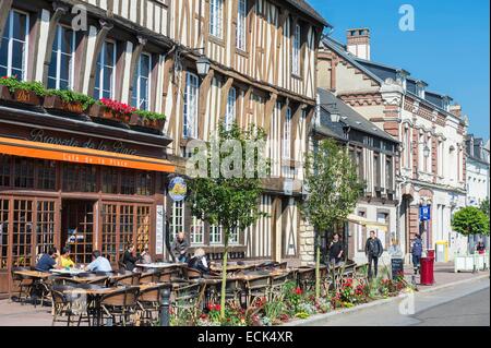 France, Eure, Verneuil sur Avre, place de la Madeleine Stock Photo