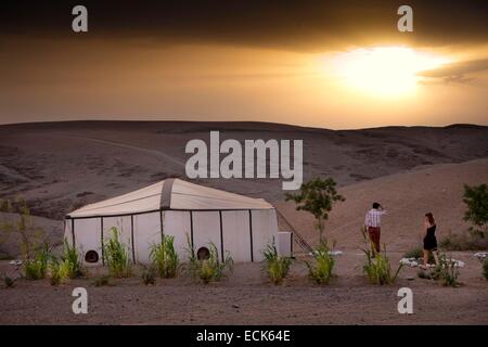 Marocco, Haut Atlas, Marrakesh, Terre des Etoiles lodgement Camp in the desert 20 km out of town Stock Photo