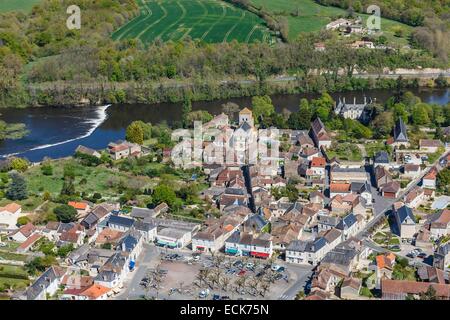 France, Vienne, Bonneuil Matours, the village on la Vienne river (aerial view) Stock Photo