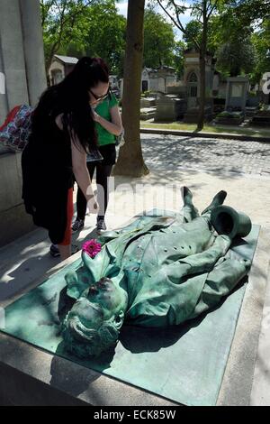 Paris, France The grave of Victor Noir at the Pere Lachaise Cemetery ...