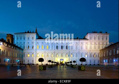 Italy, Piedmont, Turin, Piazza Castelo, Palazzo Reale (the Royal Palace), official residence of Savoy dukes and kings until 1865 Stock Photo