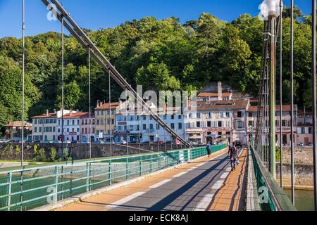 France, Rhone, Lyon, Caluire et Cuire, the bridge of the Ile Barbe over the river Saone and view of Cuire le Bas Stock Photo