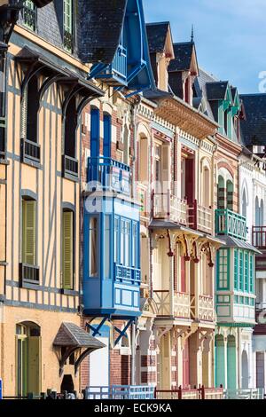 France, Somme, Mers-les-Bains, searesort on the shores of the Channel Stock Photo