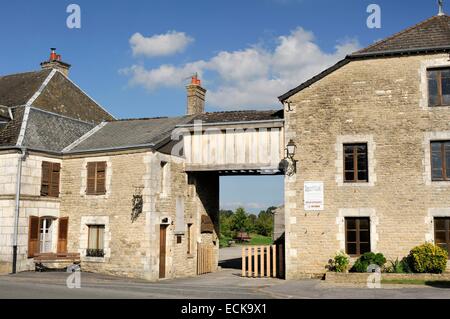 France, Ardennes, Launois sur Vence, horses' post office dating from the 17th century, entrance and porch Stock Photo