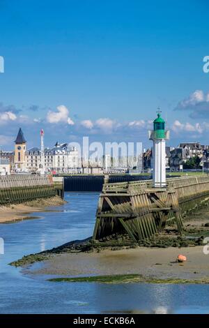 France, Calvados, Pays d'Auge, Trouville sur Mer, lighthouse and the Touques river Stock Photo