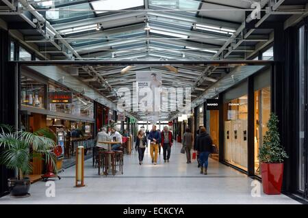 Austria, Tyrol, Innsbruck, Rathaus Galerien shopping mall Stock Photo