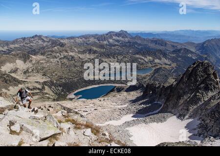 France, Hautes Pyrenees, Neouvielle natural reserve, view from the summit of Neouvielle peak (3011m), Aubert and Aumar lakes Stock Photo