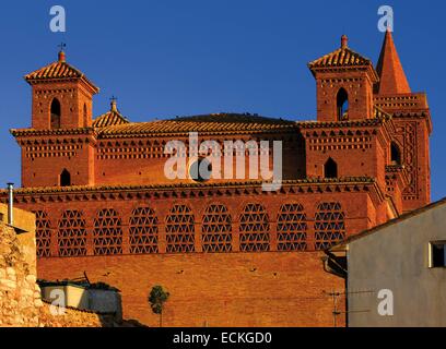 Spain, Aragon, Zaragoza, Torralba de Ribota, St. Felix, religious monument and historical heritage, architecture, church, religious temple, listed as World Heritage by UNESCO, bedside au lever du soleil Stock Photo