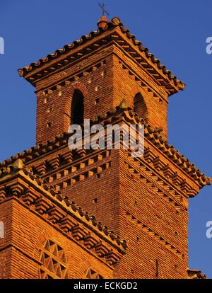 Spain, Aragon, Zaragoza, Torralba de Ribota, Saint Felix, listed as World Heritage by UNESCO, corner turret at sunrise Stock Photo