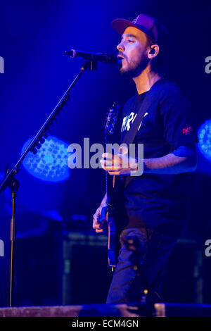Inglewood, California, USA. 14th Dec, 2014. Musician MIKE SHINODA of Linkin Park performs live in concert at the 25th annual KROQ Almost Acoustic Christmas at The Forum in Inglewood, California © Daniel DeSlover/ZUMA Wire/Alamy Live News Stock Photo