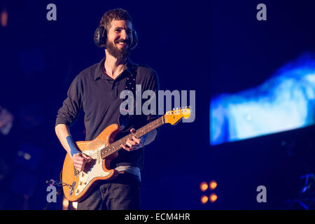 Inglewood, California, USA. 14th Dec, 2014. Guitarist BRAD DELSON of Linkin Park performs live in concert at the 25th annual KROQ Almost Acoustic Christmas at The Forum in Inglewood, California © Daniel DeSlover/ZUMA Wire/Alamy Live News Stock Photo