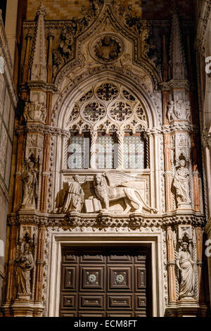 the Porta della Carta (1442), Doge's Palace or Palazzo Ducale, Venice, Italy Stock Photo