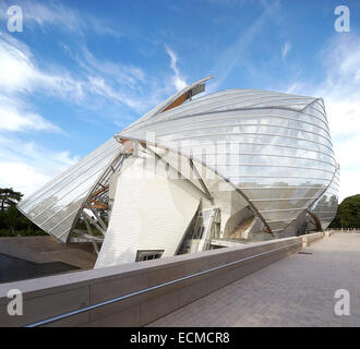 Louis vuitton building construction hi-res stock photography and images -  Alamy