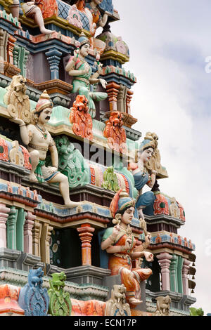 Mauritius, Mahebourg, Shri vinayagur seedalamen kovil mandir Hindu temple, gopuram decoration Stock Photo