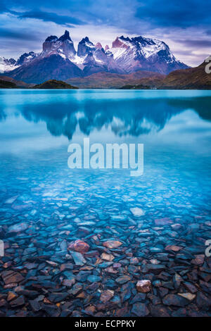 Sunset over Lago Pehoe and the Los Cuernos peaks in Torres del Paine National Park, Patagonia, Chile Stock Photo